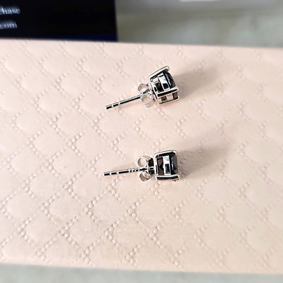 Moissanite Black Earrings - Picture 4 of 5